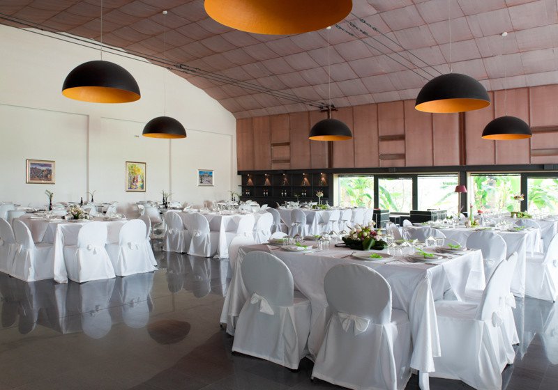Restaurant ceiling and interior cladding wall