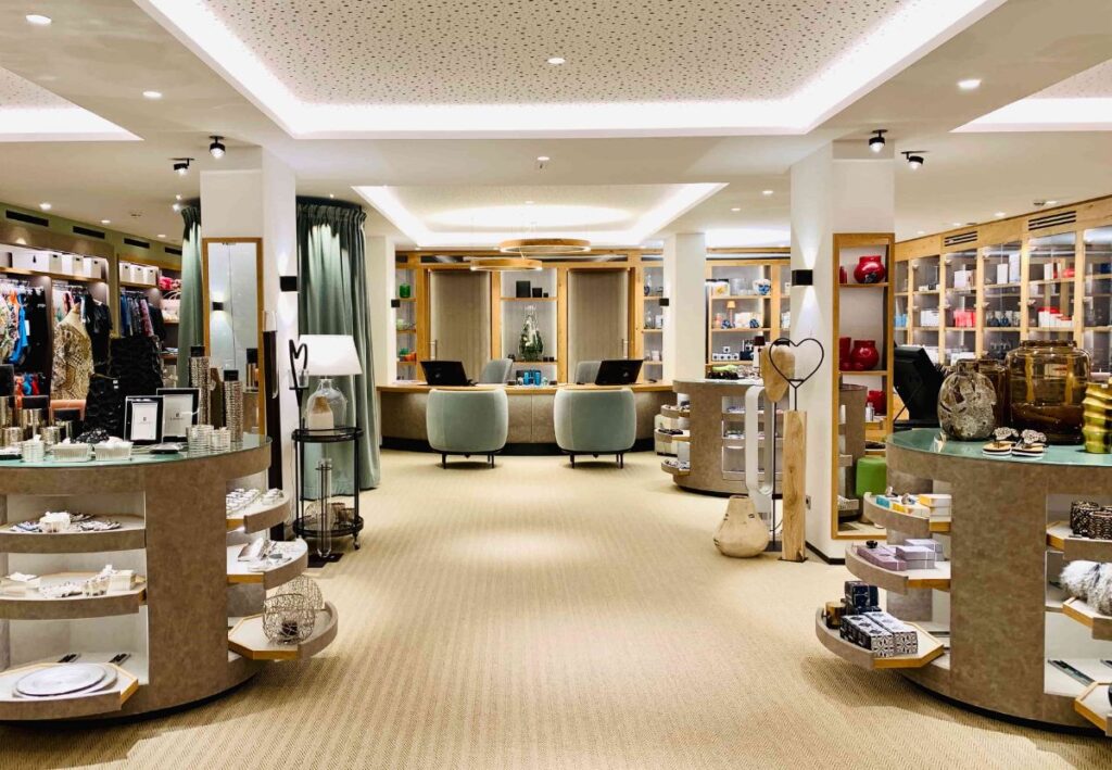 Shop in a hotel