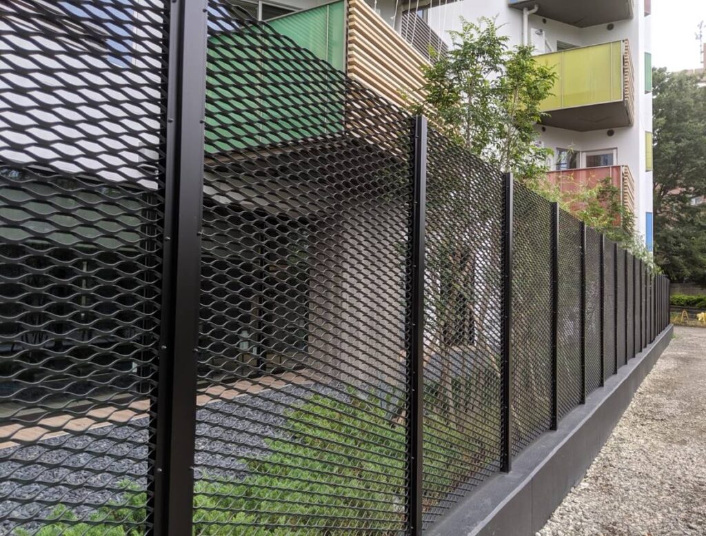 Tokyo Facade and fence